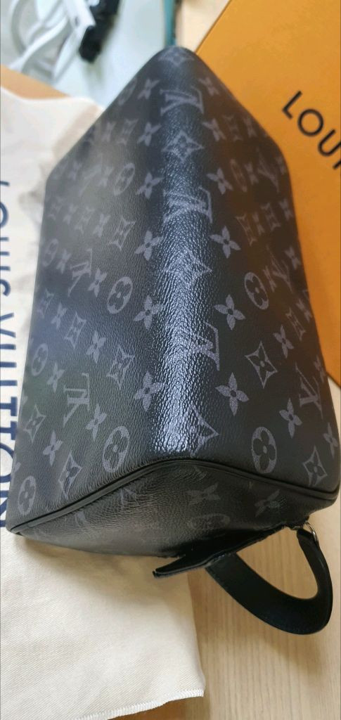 루이비통 돕키트 이클립스 클러치백/파우치백 새상품급 정품(감정서O)구찌프라다디올고야드샤넬셀린느보테가생로랑가방 이미지