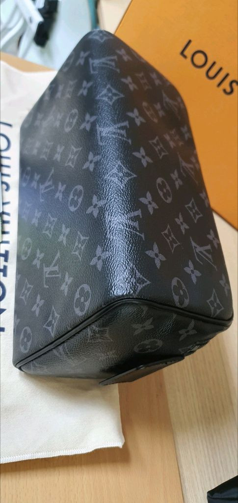 루이비통 돕키트 이클립스 클러치백/파우치백 새상품급 정품(감정서O)구찌프라다디올고야드샤넬셀린느보테가생로랑가방 이미지