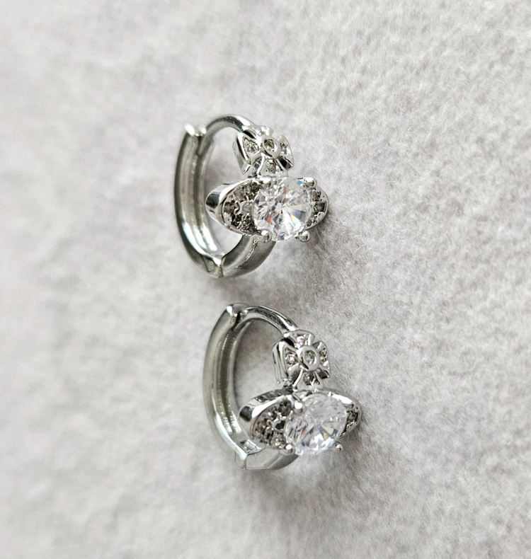 비비안 우주선 원터치 귀걸이,비비안 우주선 Y자 진주 목걸이 이미지