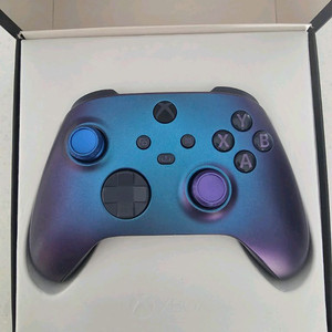 Xbox 4세대 패드 루나스텔라 한정판 + 조이트론 배터리 이미지