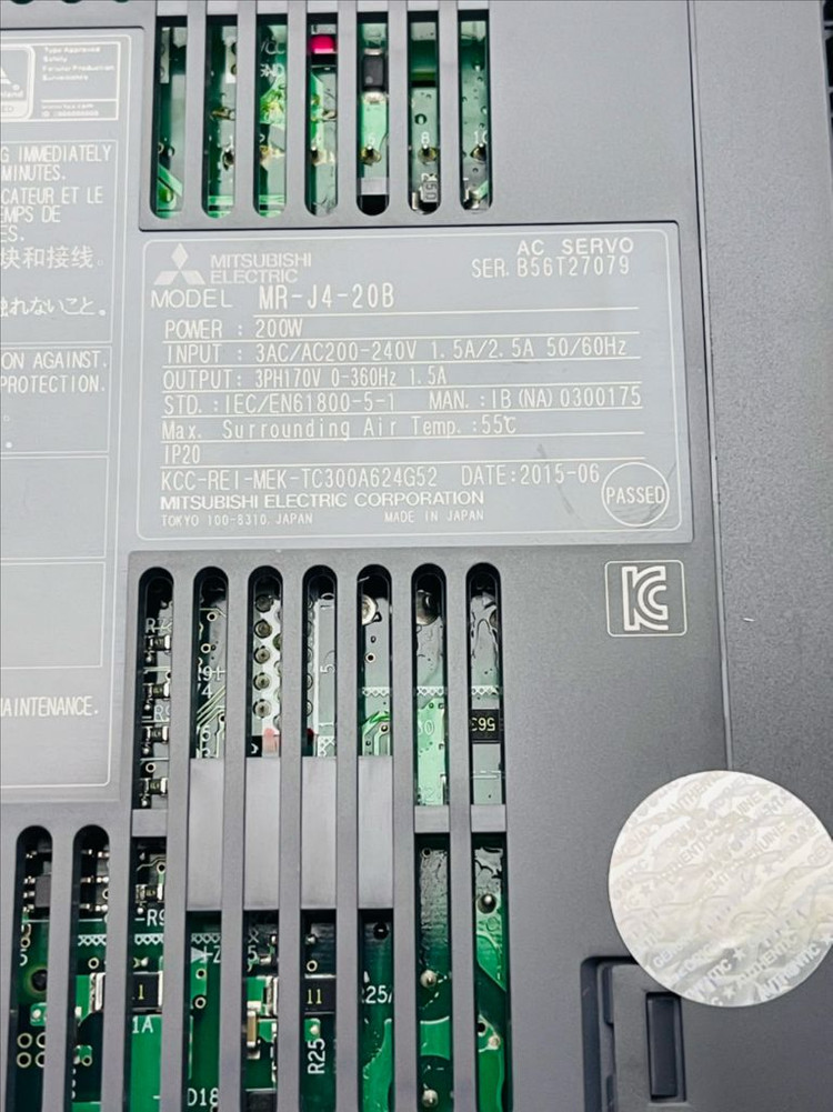 MITSUBISHI MR-J4-20B + HG-KR23B 이미지