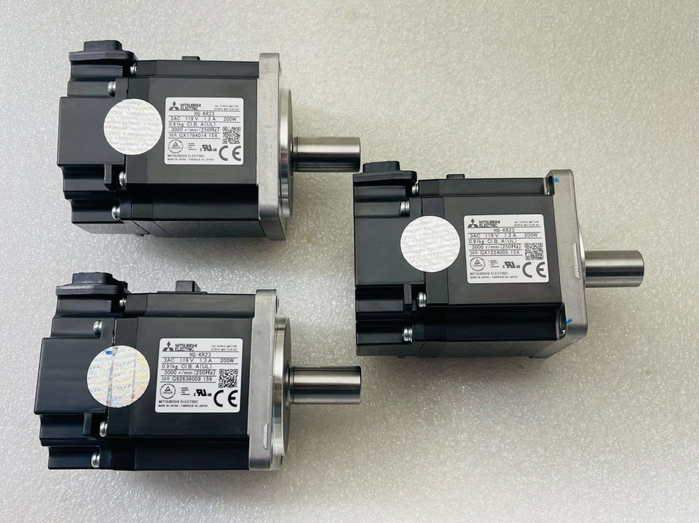 MITSUBISHI MR-J4-20B + HG-KR23B 이미지