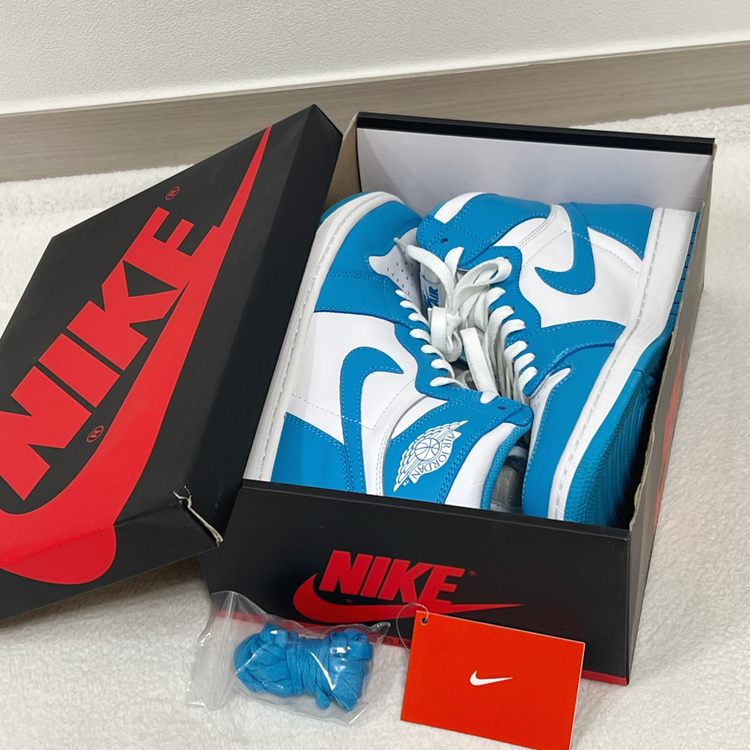 나이키 조던1 레트로 하이 OG UNC 이미지