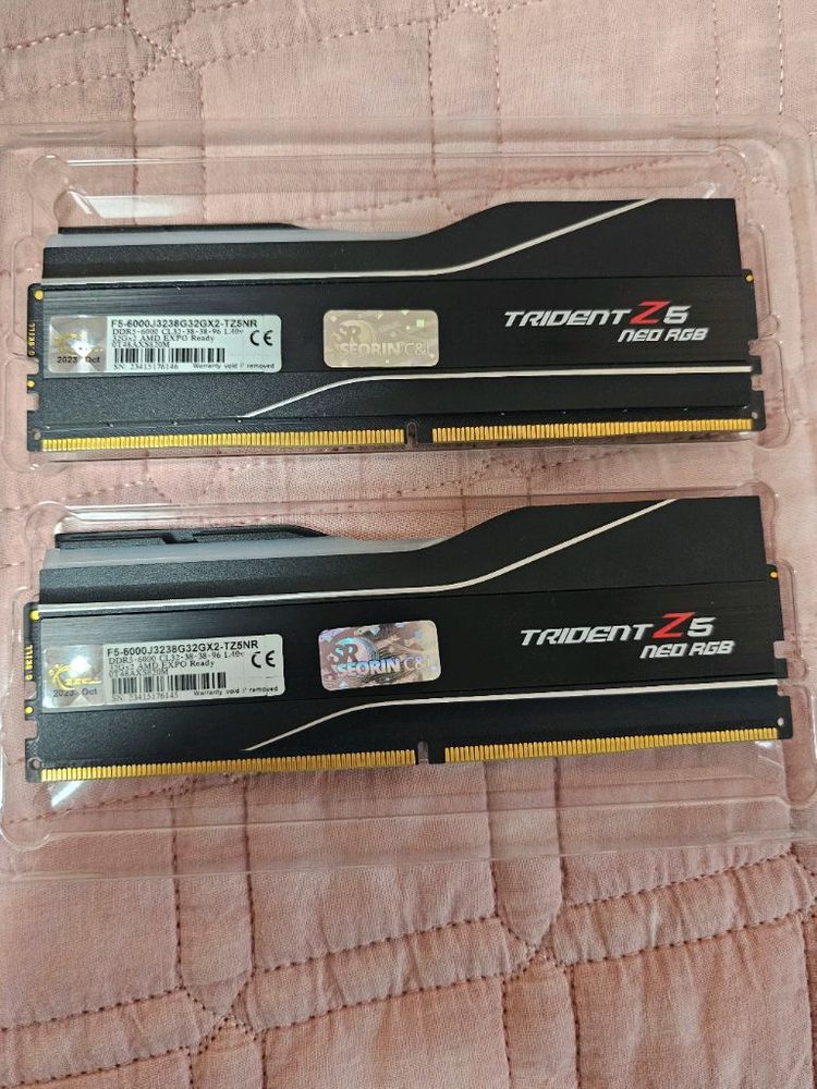 지스킬 DDR5 64GB RGB 메모리 이미지
