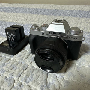 FUJIFILM 후지필름 X-T200 미러리스 카메라 + 렌즈 이미지