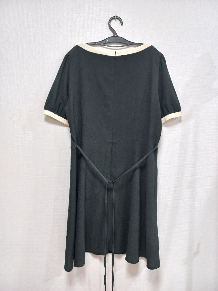 빅사이즈 스퀘어넥 배색 원피스 블랙 이미지