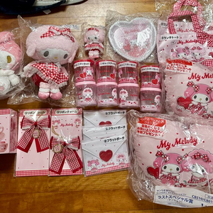 산리오 아타리 쿠지 태닝키티 헬로키티 시나몬롤 피아노 마이멜로디 이미지