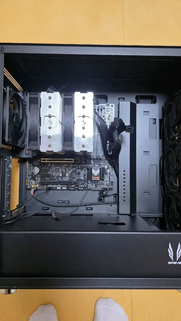 부산 i5 13600k 컴퓨터 반본체 데스크탑 이미지