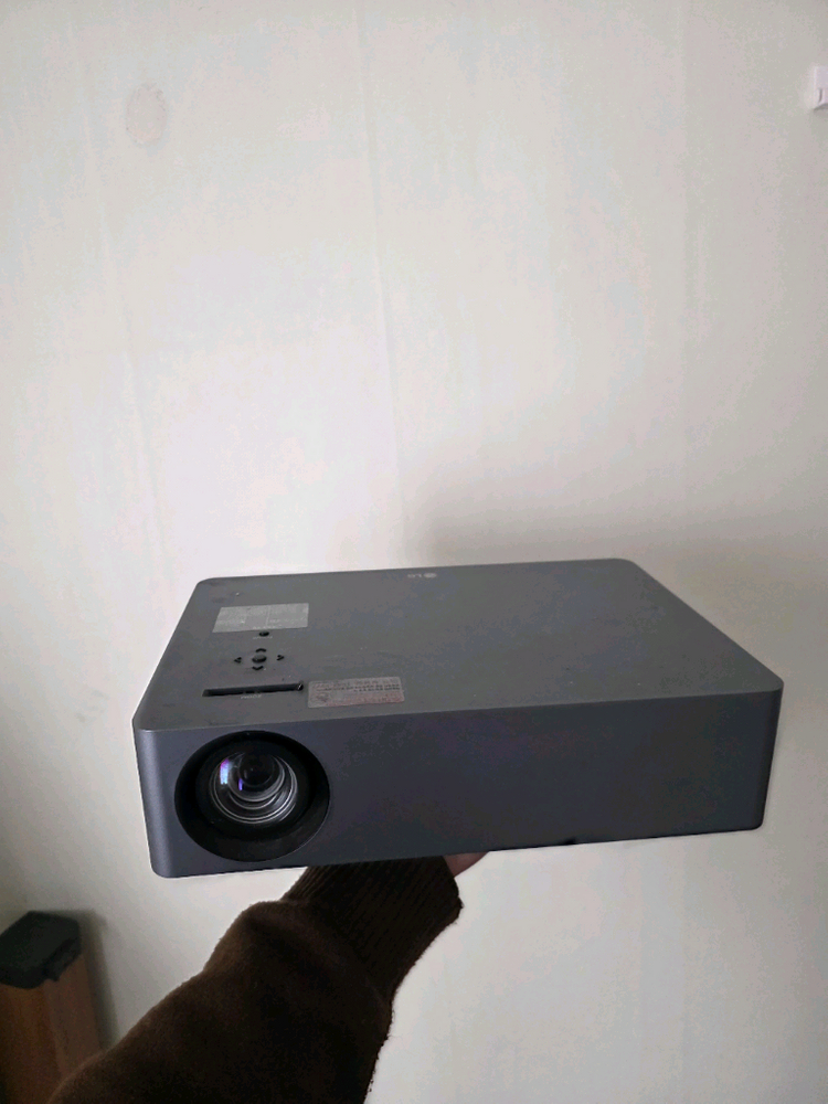 LG 시네빔 HU70 4K 빔프로젝터 (100인치) 이미지