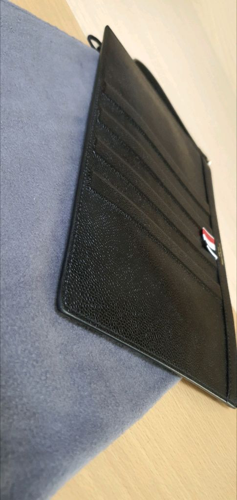 톰브라운 4바 클러치백 정품S급(감정O)구찌프라다루이비통디올고야드샤넬셀린느보테가생로랑발렌시아가버버리가방 이미지