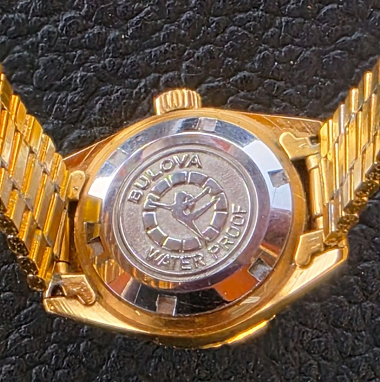 빈티지 부로바 슈퍼세빌카렌더금장 오토매틱 여성시계 이미지