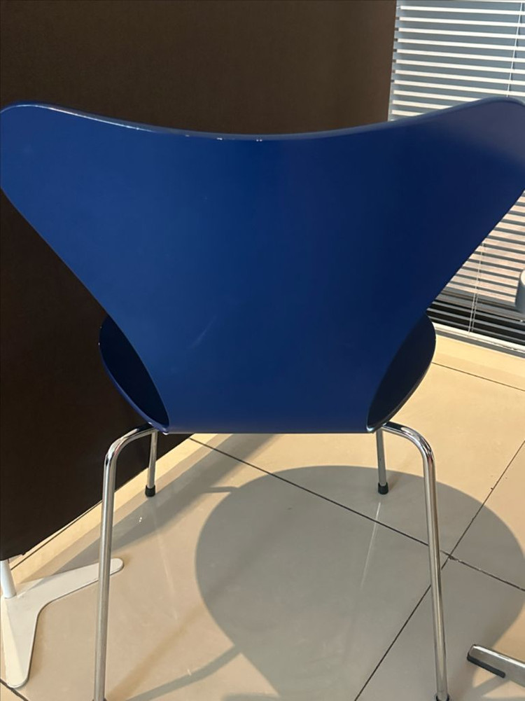 프리츠한센세븐체어 이미지