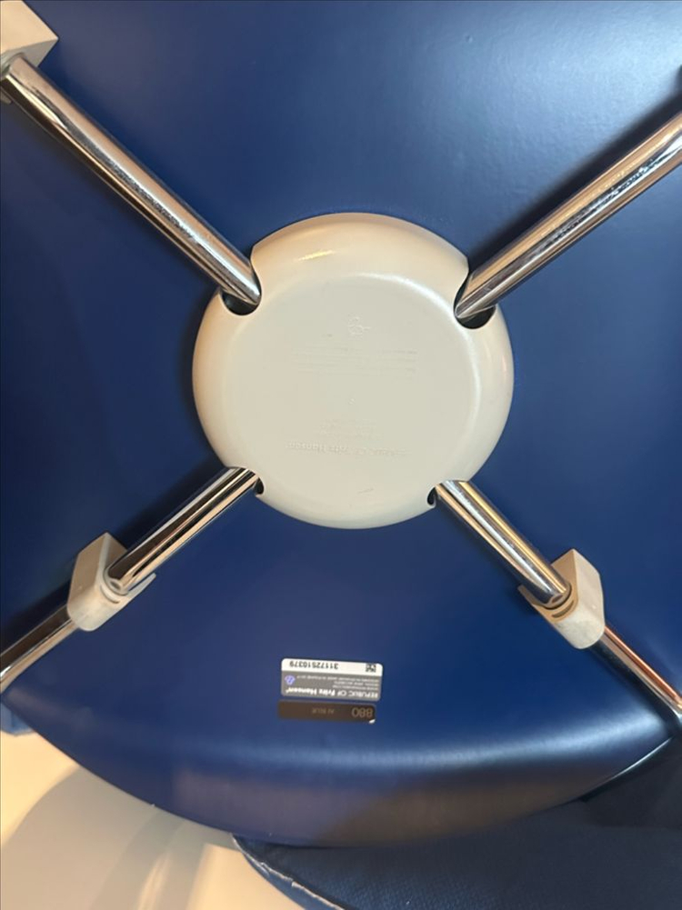 프리츠한센세븐체어 이미지