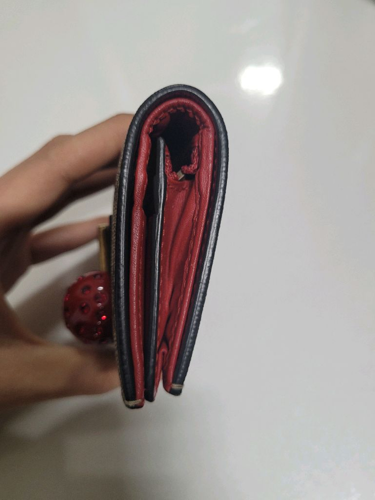 구찌 수프림 체리 스냅 중지갑 이미지