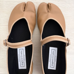 드로게리아 크리베리니 타비 메리제인 38 이미지