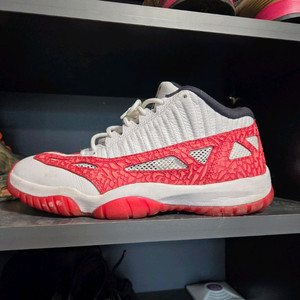 나이키 조던 11 이미지