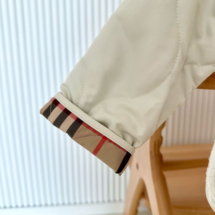 정품 버버리키즈 자켓 이미지