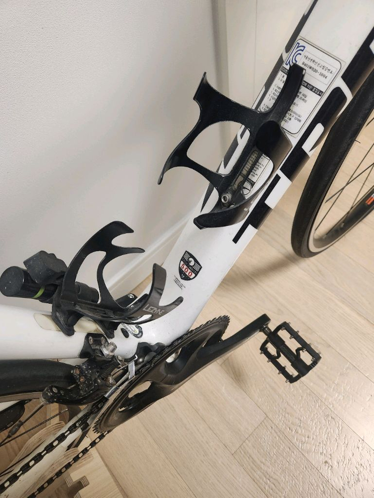 트렉 에몬다 SL5 105카본 로드(50사이즈) 이미지