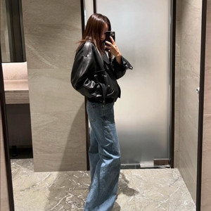 식스앤어하프 가죽자켓 이미지