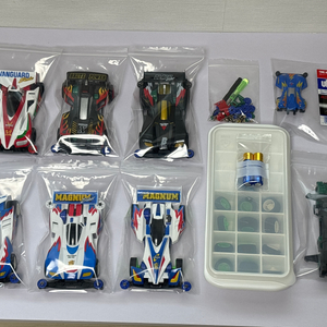 [개봉 조립품/타미야]미니사구(우리는 챔피언 미니카/ 풀도색 카울) 6체+미개봉 모터 1개+증정품 일괄 판매합니다 이미지