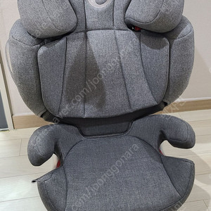 싸이벡스 솔루션 큐투픽스 플러스 주니어카시트 팔아요(Q2 FIX PLUS) 이미지