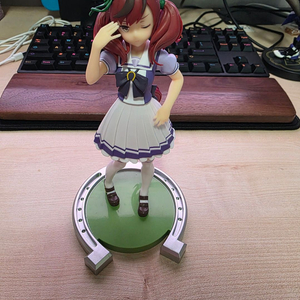 반프레스토 우마무스메 피규어 2종 (나이스 네이처, 사쿠라 로렐) 이미지