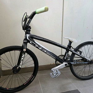 [풀세트] Chase Expert XL 레이싱 BMX + BOX 카본포크 + Leatt 보호대 일괄 이미지