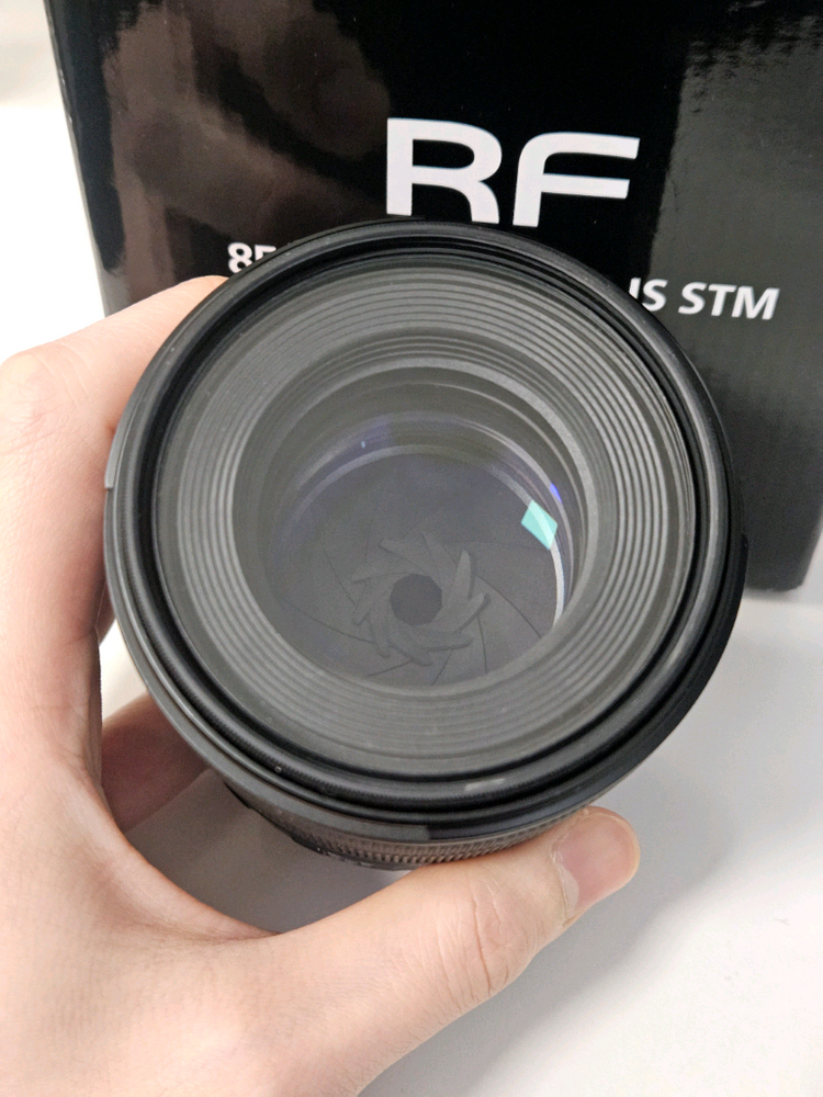 RF 마크로 렌즈 85mm F2 이미지