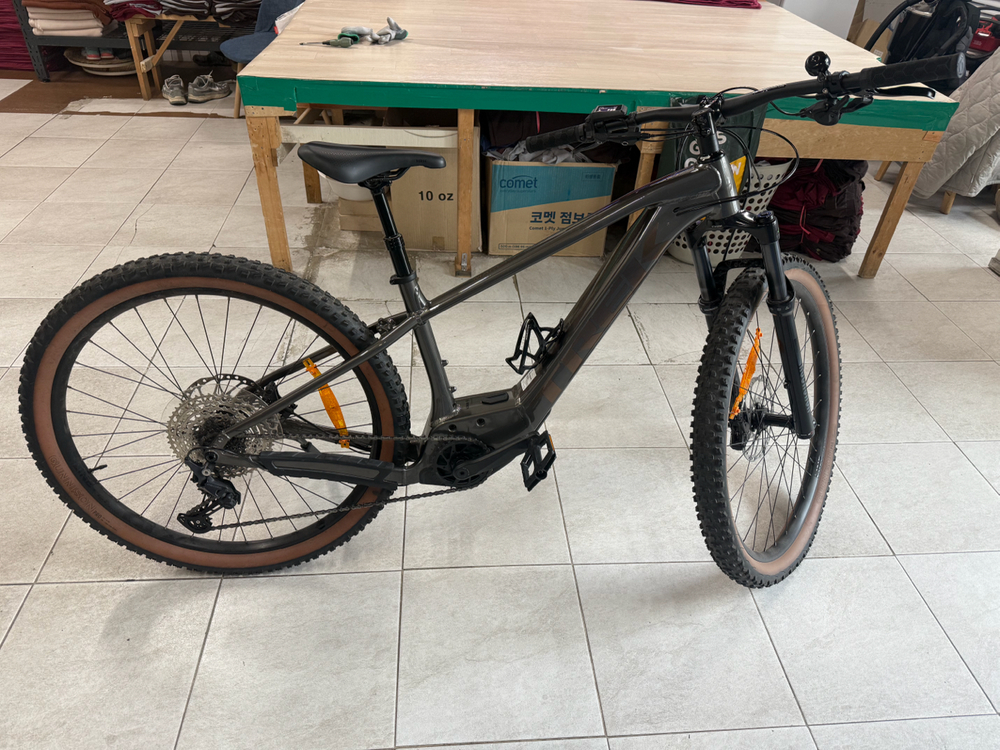 트렉 마린플러스8 전기엠티비 하드테일 EMTB 보쉬모터M사이즈 이미지