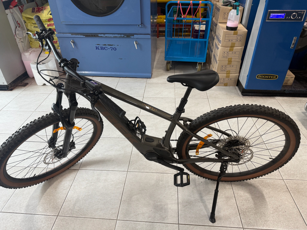 트렉 마린플러스8 전기엠티비 하드테일 EMTB 보쉬모터M사이즈 이미지