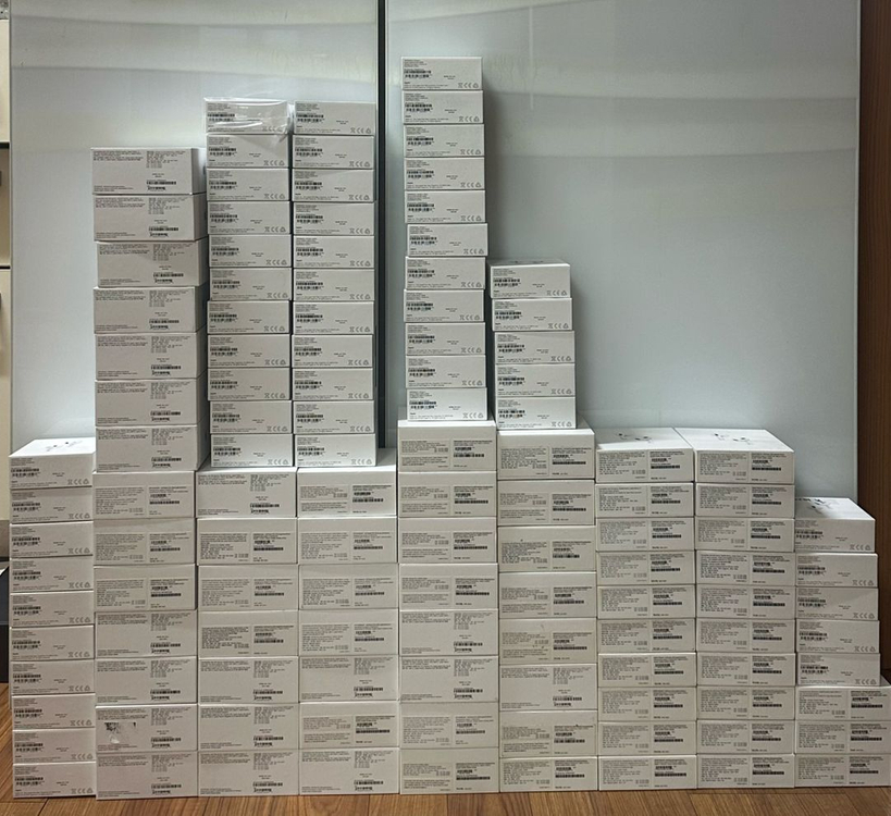 에어팟4세대 프로3 미개봉 새상품 왼쪽 본체 오른쪽노캔 이미지