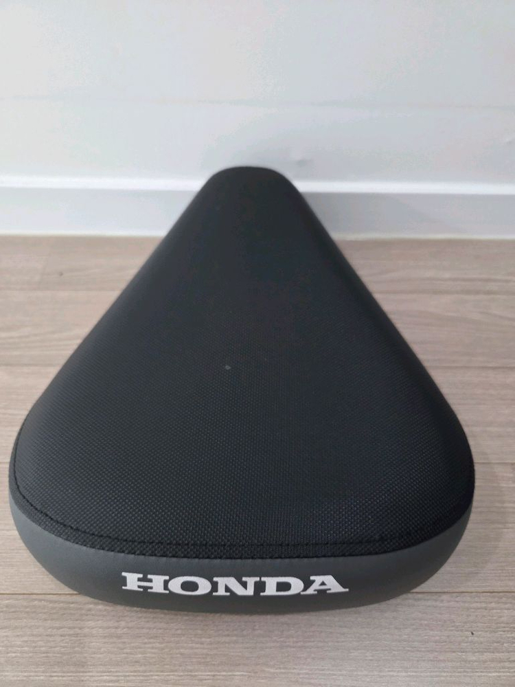 85L알탑/슈퍼커브 순정짐대/커브 순정1인시트/커브 순정텐덤시트/탑박스 자석판/글러브/개별판매가능 이미지