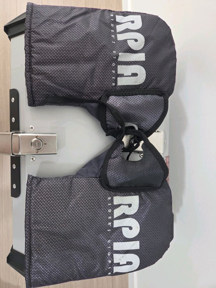 85L알탑/슈퍼커브 순정짐대/커브 순정1인시트/커브 순정텐덤시트/탑박스 자석판/글러브/개별판매가능 이미지