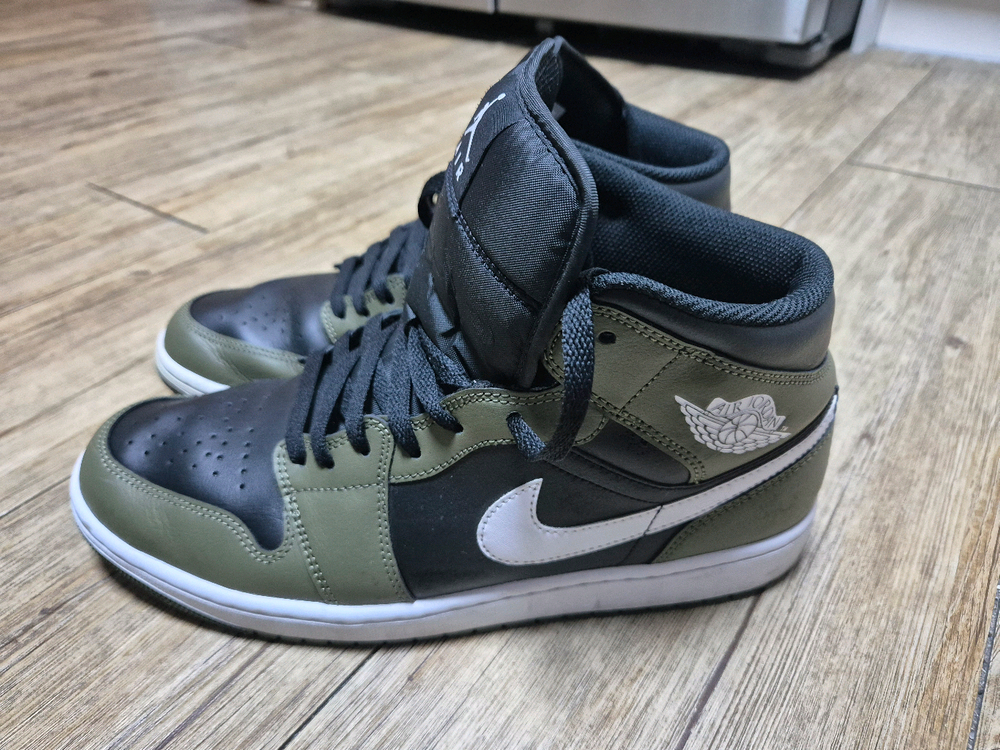 나이키 조던1 미드 올리브 그린/블랙(285) 이미지