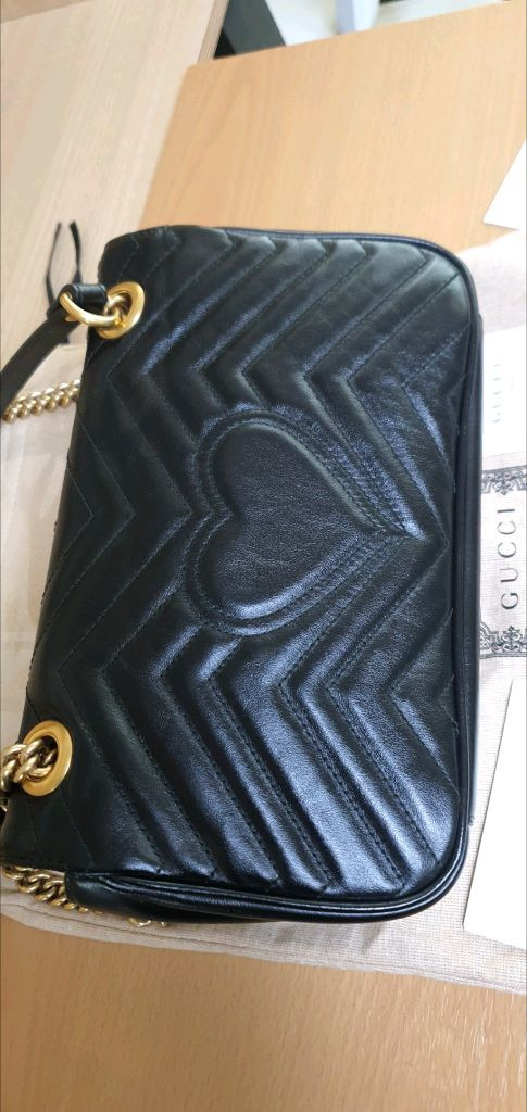 구찌 마몽 마틀라세 스몰 크로스백/숄더백 정품S급(감정O)프라다루이비통디올고야드샤넬셀린느보테가생로랑발렌시아가가방 이미지