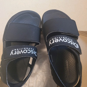 디스커버리 키즈 샌들 팝니다 220사이즈 이미지