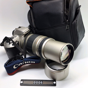 빈티지 필름카메라 풀세트/캐논 Eos kiss,탐론 70-300mm 망원렌즈,스트랩,가방/ 필카 사진 일본 감성 이미지