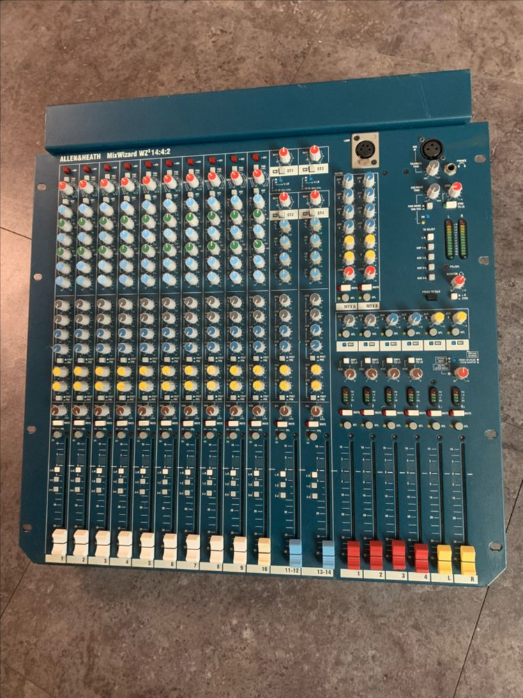 알렌히스 allen & heath MixWizard WZ 14:4:2 믹서(영국산) 이미지