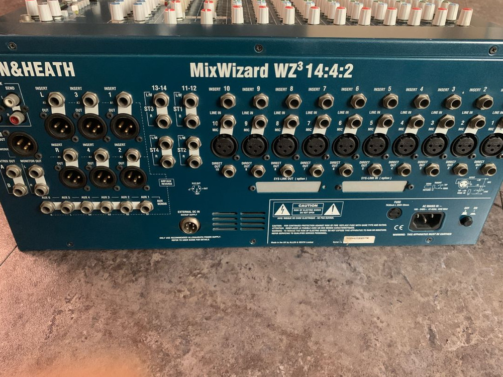 알렌히스 allen & heath MixWizard WZ 14:4:2 믹서(영국산) 이미지
