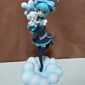 하츠네 미쿠 시나모롤 피규어 세가 루미나스타(2종 일괄/박스o) 이미지