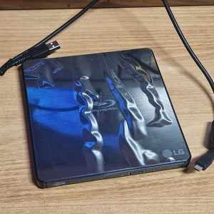 LG전자포터블 블루레이 DVD 플레이어.라이터 이미지