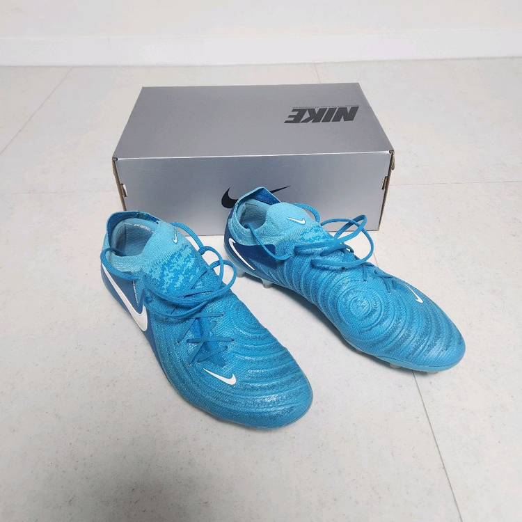 나이키 팬텀GX2 엘리트 AG 프로 축구화(290) 이미지