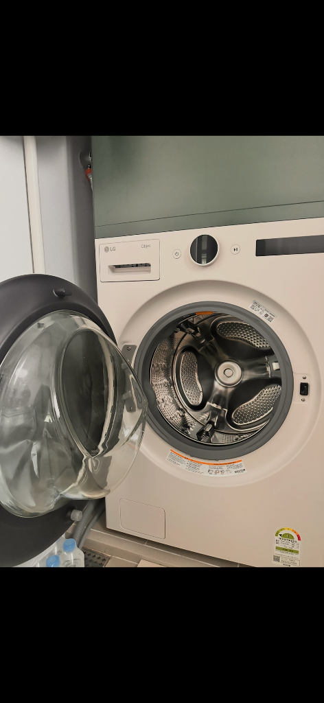 워시타워 세탁기+건조기 일체형 이미지