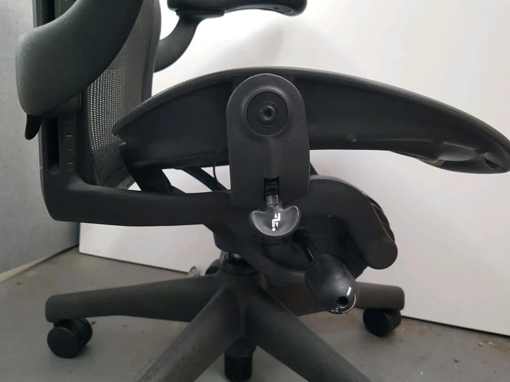 hermanmiller(허먼밀러) aeron(에어런)체어 이미지