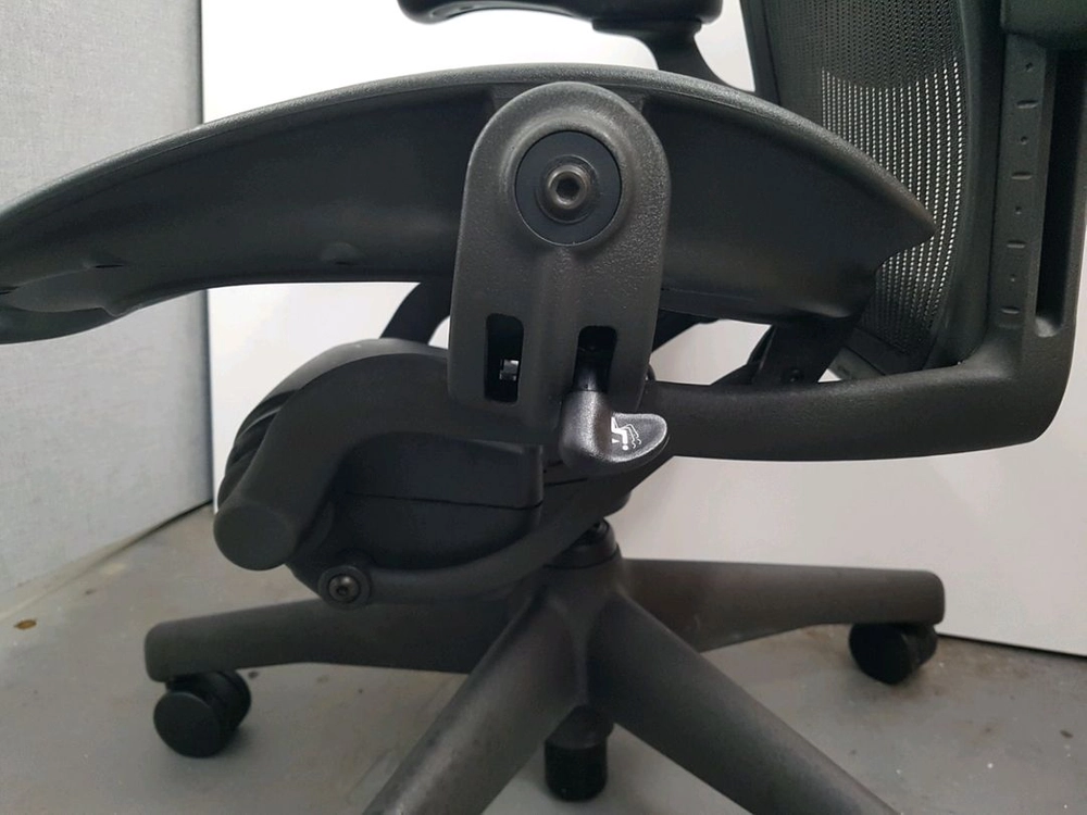 hermanmiller(허먼밀러) aeron(에어런)체어 이미지