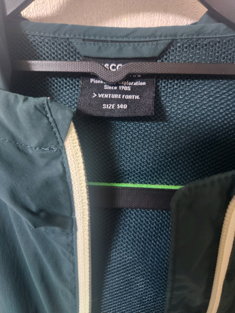 140사이즈 디스커버리 키즈 바람막이 택포 이미지