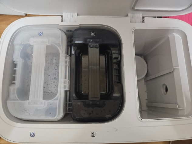 쿠쿠 파워클론 AI 로봇청소기 이미지