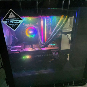 고성능 게이밍 PC 반본체 이미지