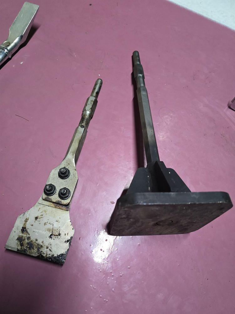 엑스코트 뿌레카 파괴해머 38뿌레카 + 함마다지기 +스크래퍼 200MM 이미지