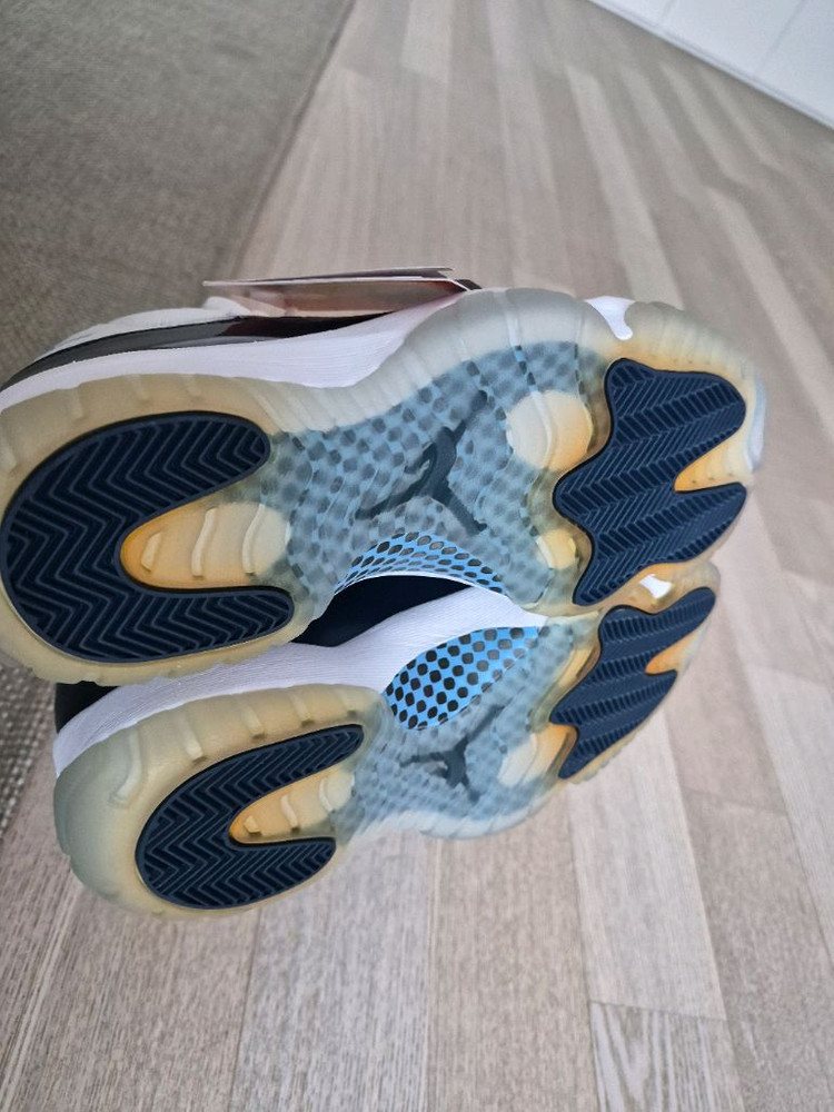 조던11 윈라이크82 270mm 세제품 이미지